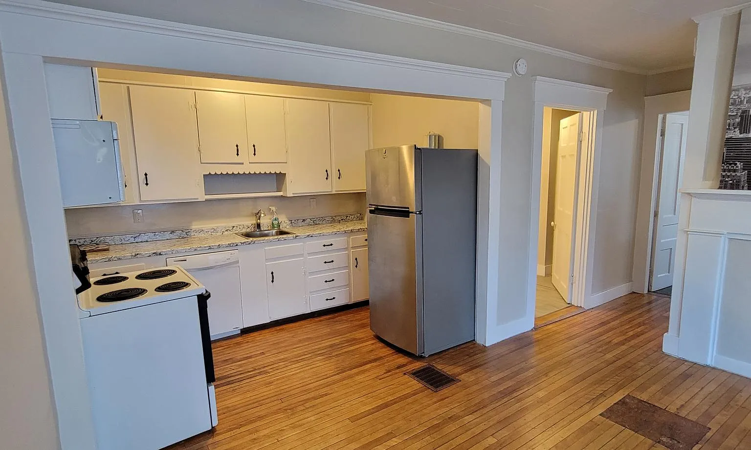 1 bed, 700 sqft, $1,650 — Photo 1