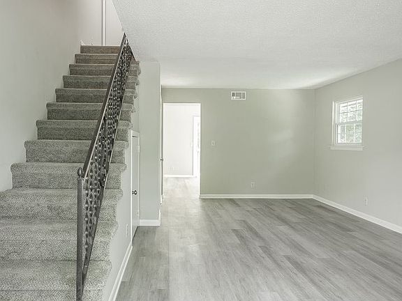 2nd image of 2404 Briggs Ave