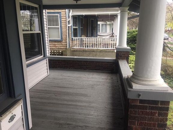 2nd image of 2690 Hampshire Rd