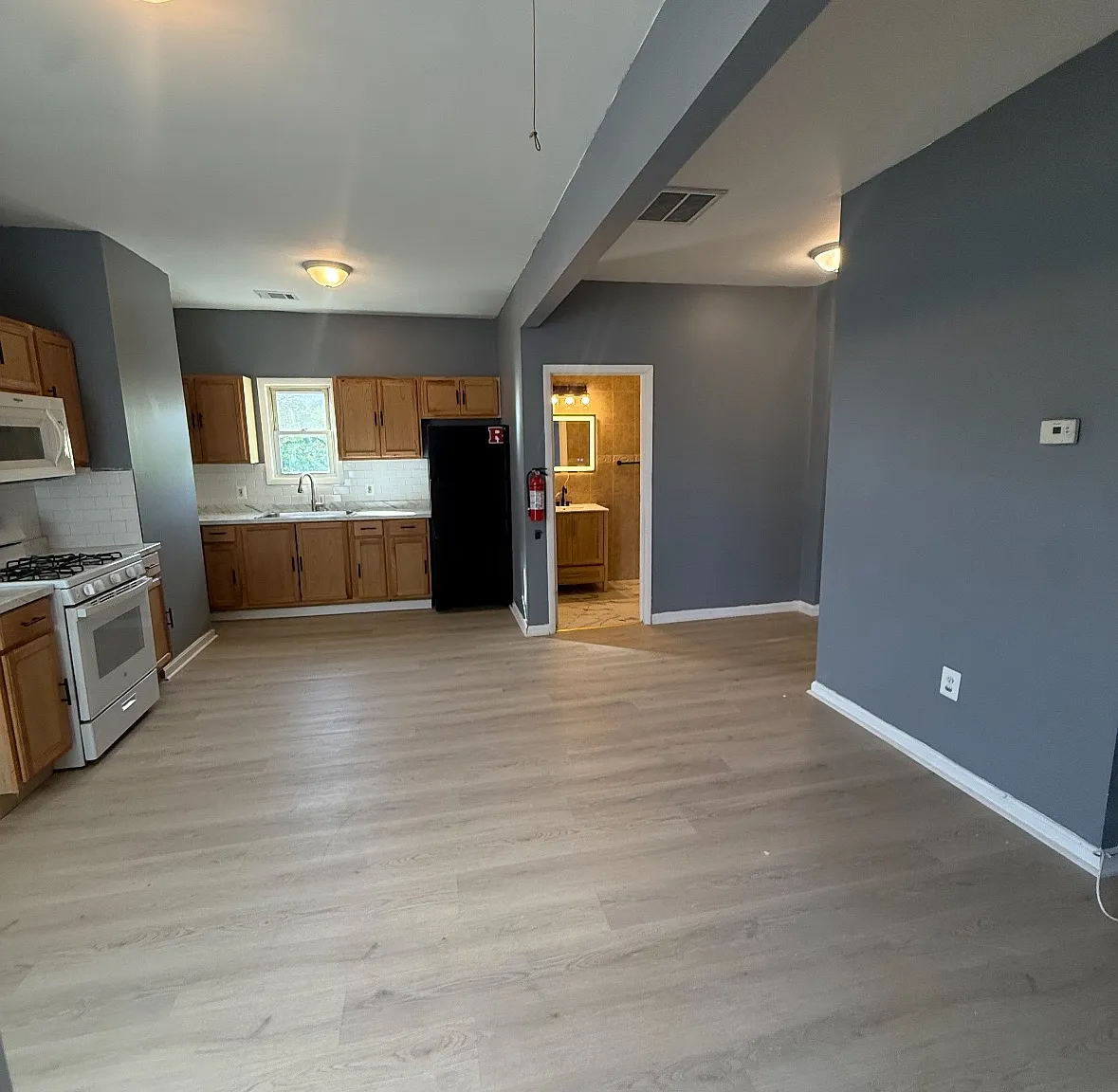 2 bed, $2,100 — Photo 2