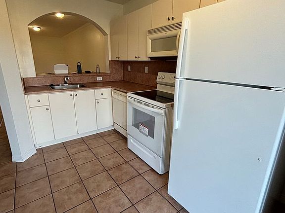 5th image of 3395 NE 10th St Unit 103