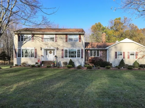 3 Lenape Trl, Warren Twp., NJ 07059