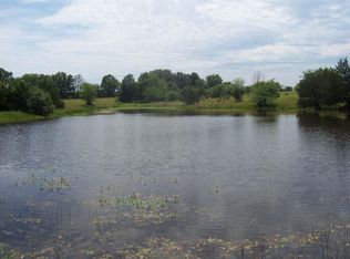 12500 E Marshall Ln, Centralia, MO 65240