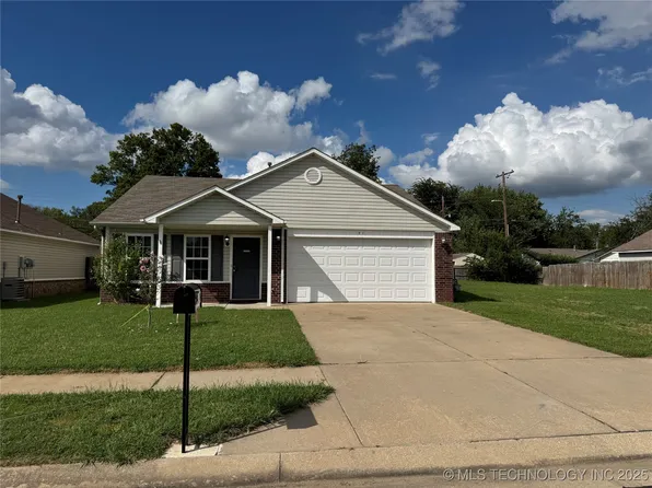 41 W Fairlane Ct, Sapulpa, OK 74066