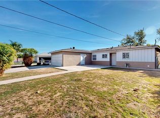 637 E McKinley St, Rialto, CA 92376