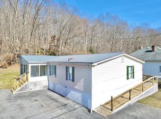 826 Old Bramwell Rd, Bluefield, WV 24701