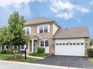645 Belmont Ln, Carol Stream, IL 60188