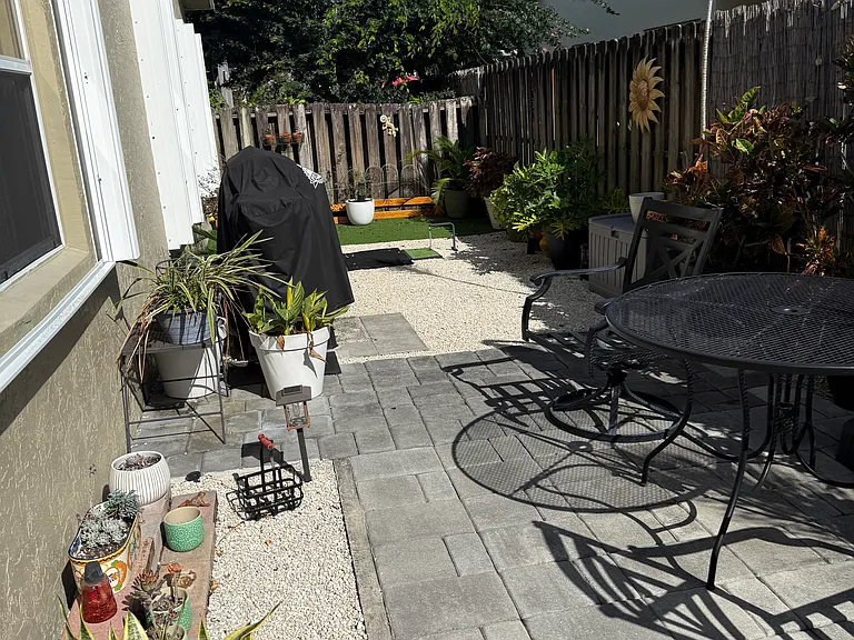 2704 Pinewood Ct — Photo 33