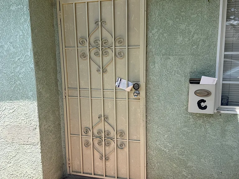 Peach St — Photo 1