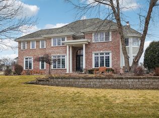 923 North Evergreen CIRCLE, Hartland, WI 53029