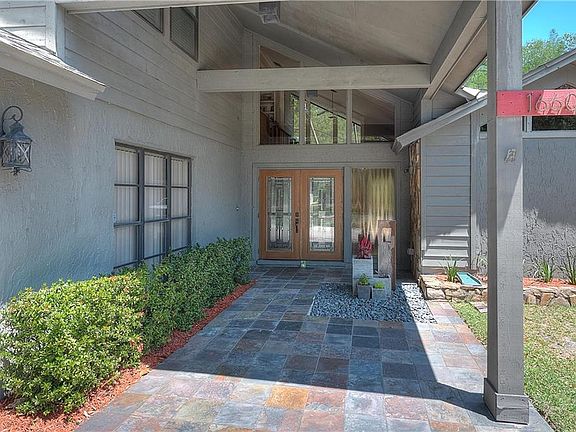 3rd image of 16607 Ashwood Dr