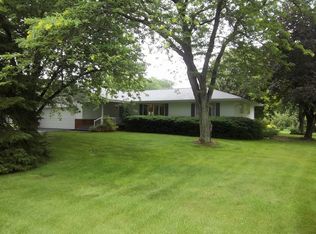 9940 Arrow Rd, Tremont, IL 61568