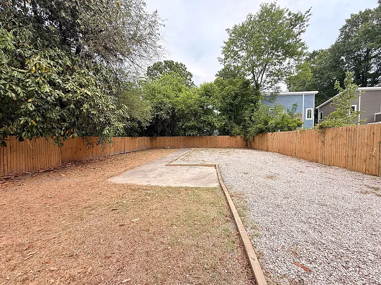 114 N Guthrie Ave — Photo 28