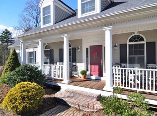 17 Hillyer Way, Granby, CT 06035