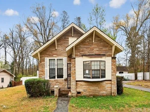 800 W 34th Ave, Pine Bluff, AR 71603