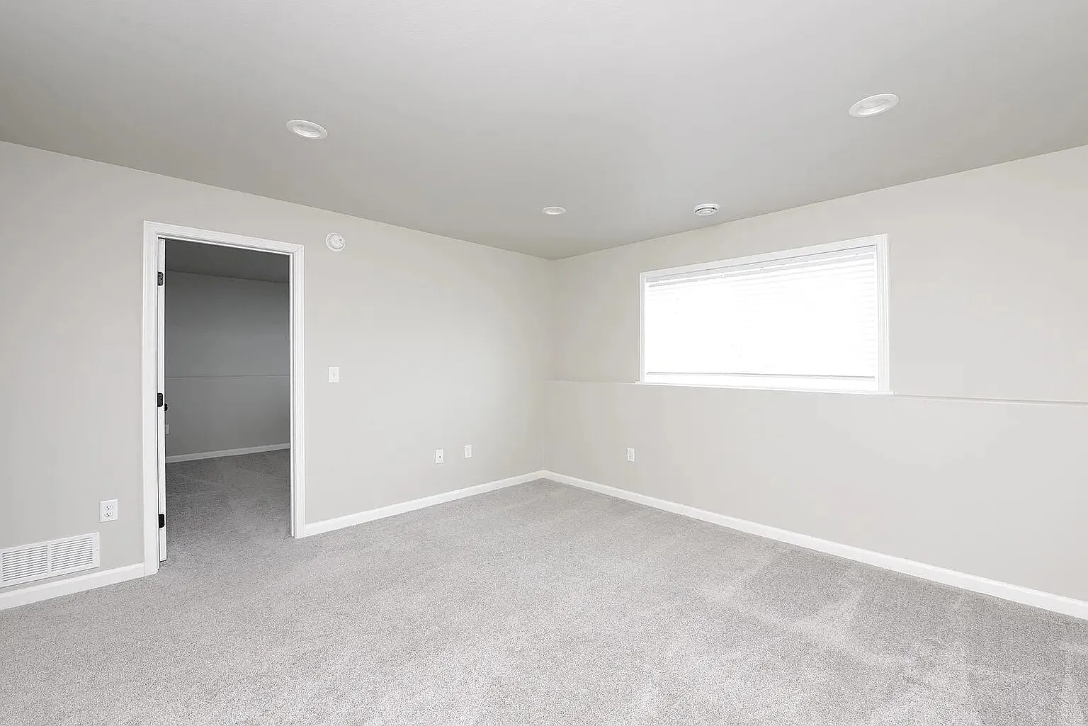 2383 Eagle Valley Drive South - 1 — Photo 4