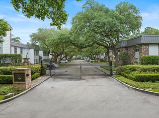 8936 Chatsworth Dr, Houston, TX 77024