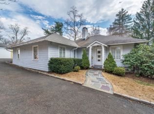 93 Pine St, Millstone Township, NJ 07041