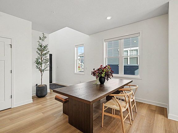 3rd image of 10892 Dunkirk Cir N