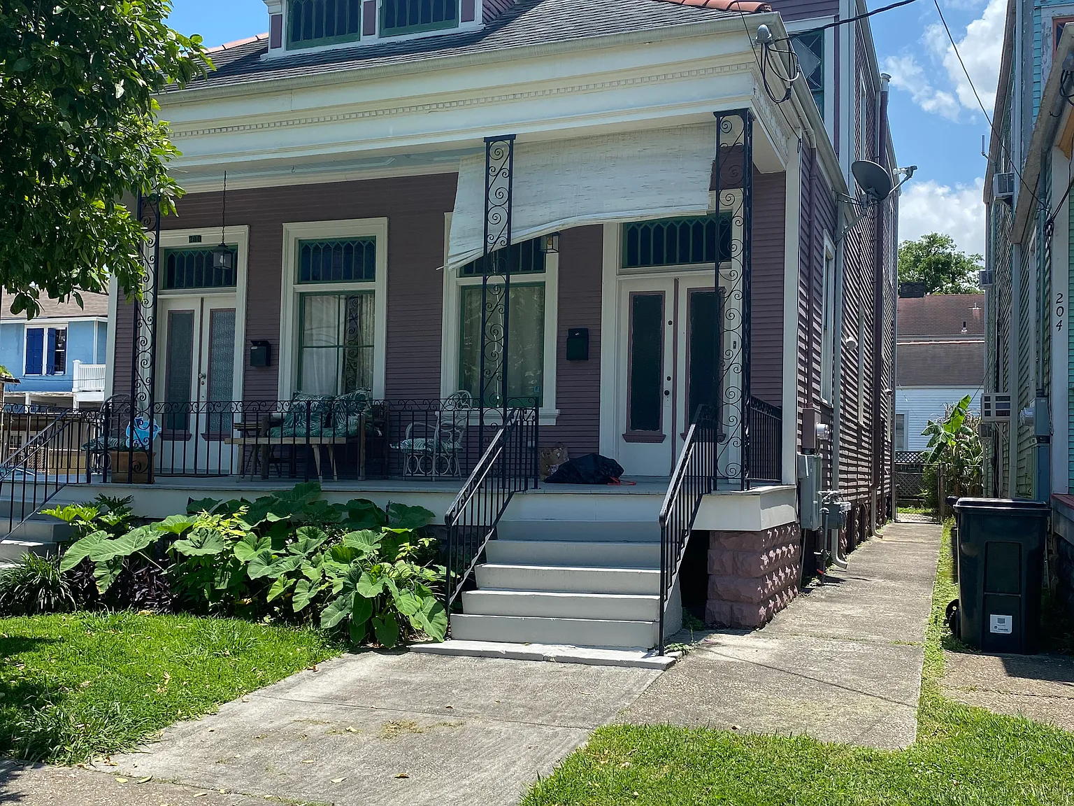 2 bed, 1937 sqft, $2,100 — Photo 1