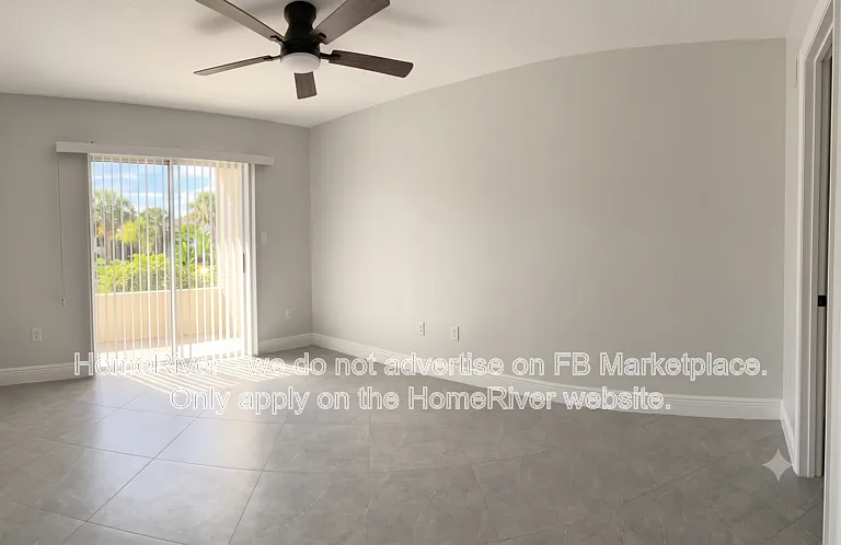 616 Beach Park Ln #V261 — Photo 5