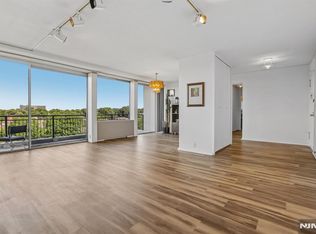 3 Horizon Rd APT 1021, Fort Lee, NJ 07024