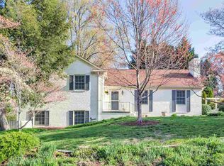 1415 Grove Rd, Charlottesville, VA 22901