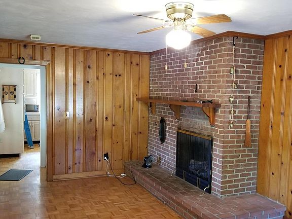 3rd image of 125 Avalon Dr