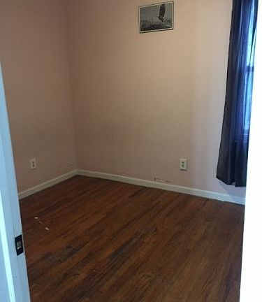 5th image of 66 Norwood St