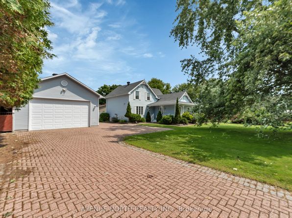 21 Pilon St, Russell, ON K0A 1W1