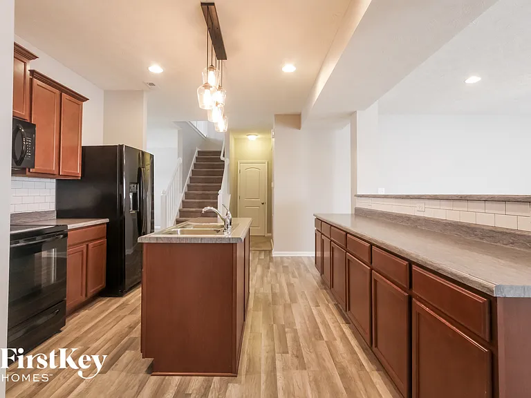 403 Tracewood Bnd — Photo 6