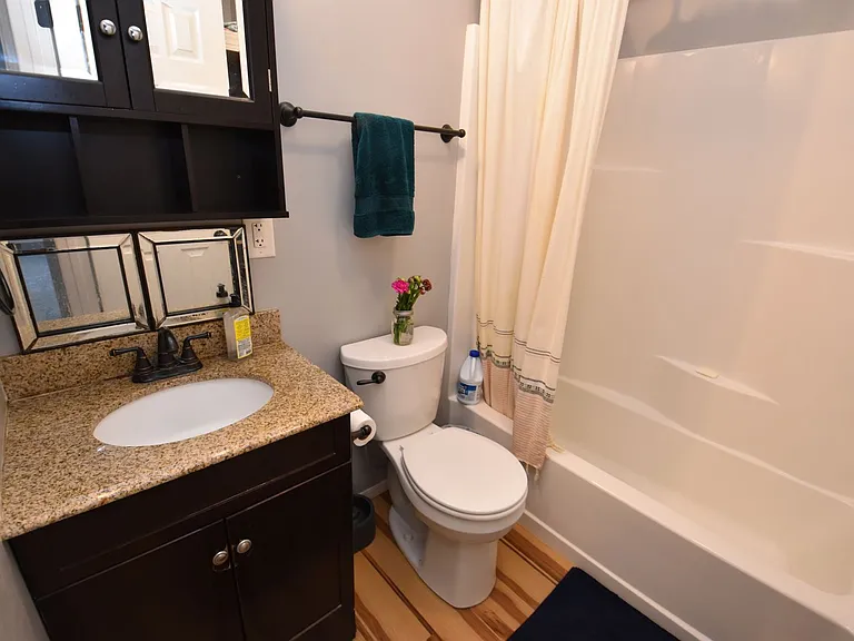 1332 Browne Ln — Photo 10