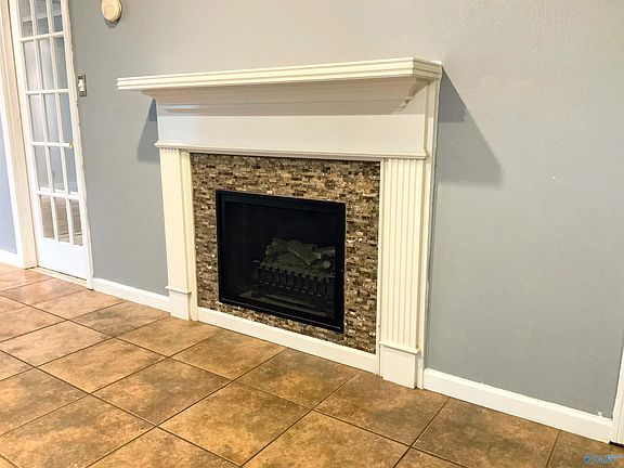 3rd image of 3108 Nassau Dr SW