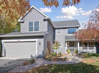 8115 Currant Pl, Eden Prairie, MN 55347