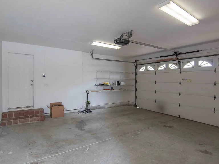 19062 Seabreeze Pl — Photo 24