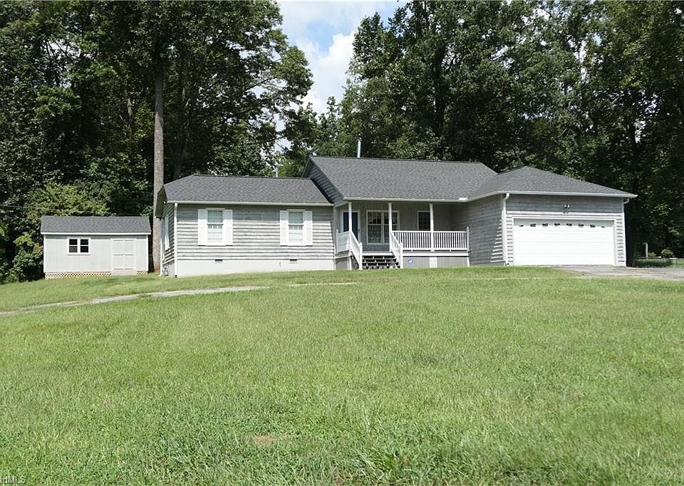1st image of 211 Clifton Dr