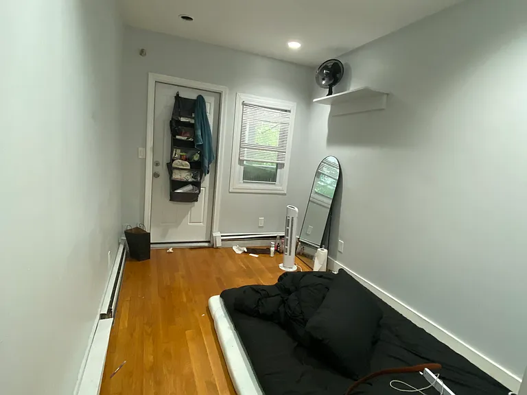 27 Woodward St #1 — Photo 5