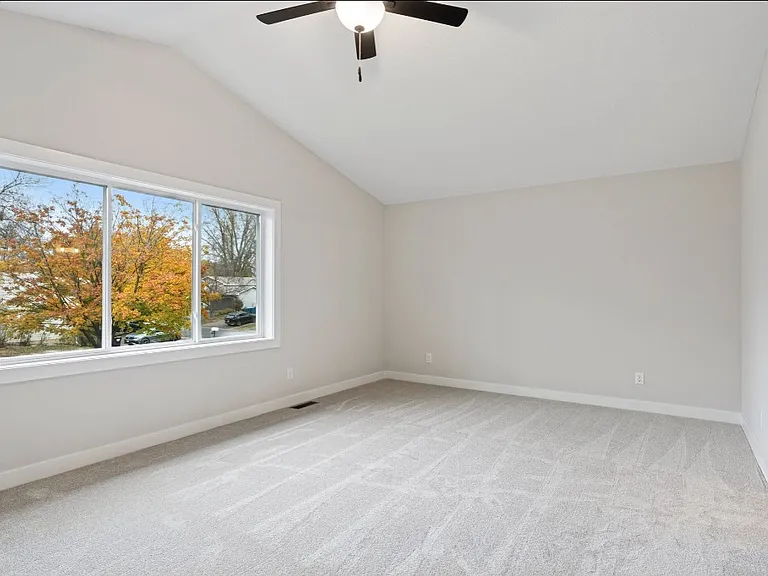 10509 Sumter Ave N — Photo 15