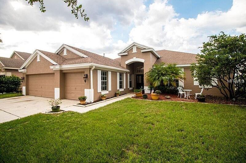 1st image of 7203 Colonial Lake Dr