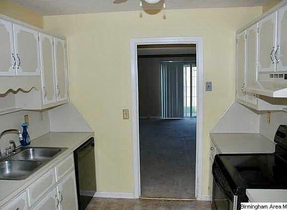 5th image of 2508 Hampstead Dr