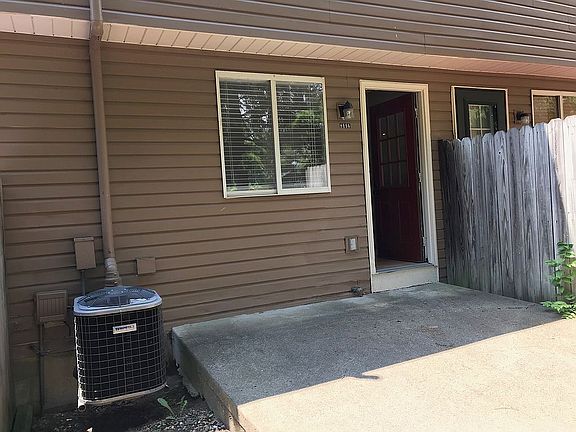 3rd image of 8196 Mill Creek Cir #1