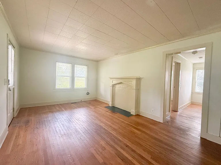 435 Lusk Ave — Photo 4