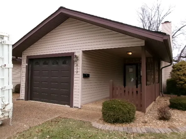 813 Westwood Rd, Maryville, IL 62062