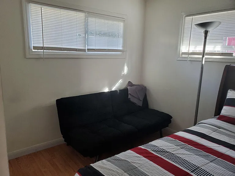 1135 Highland Ave — Photo 7