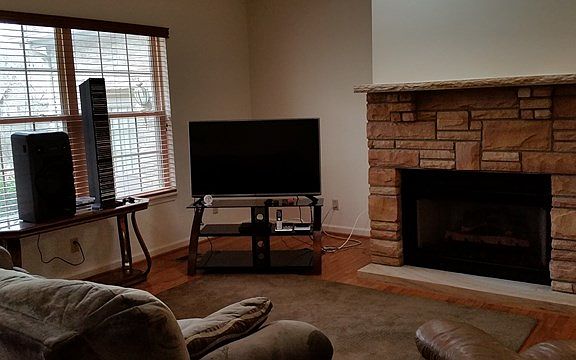 2nd image of 165 Cromwell Ln