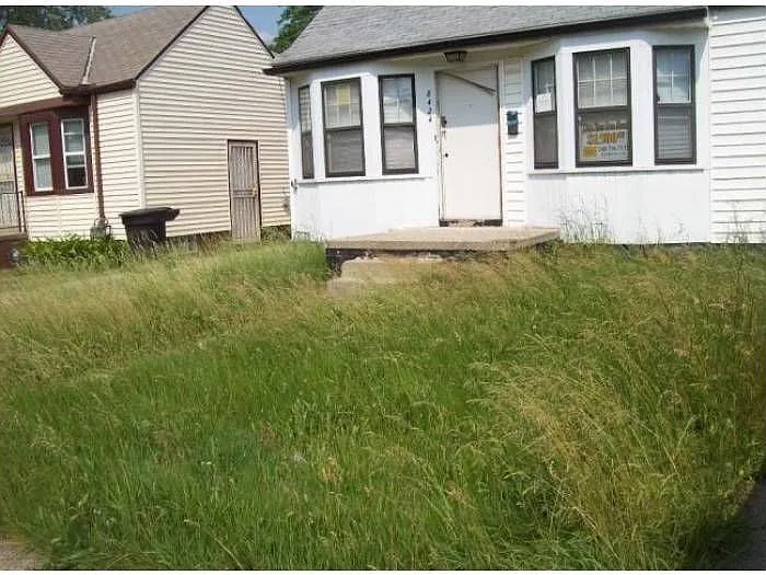8424 Minock St photo 1