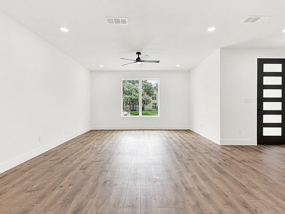 5th image of 9471 Timberleaf Dr