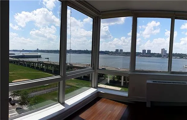 Rented by Kingstone Realty Inc | media 8