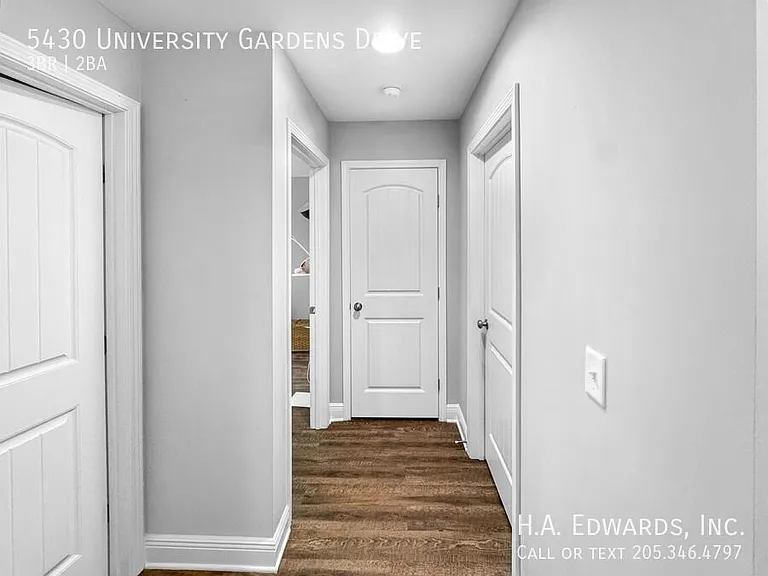 5430 University Gardens Dr — Photo 3