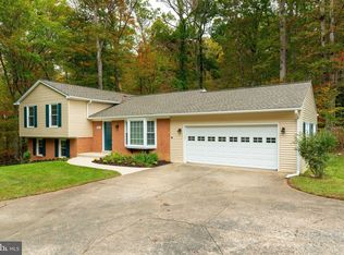 7889 Godolphin Dr, Springfield, VA 22153
